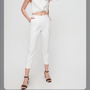 Aritzia linen cohen pants. Never worn!